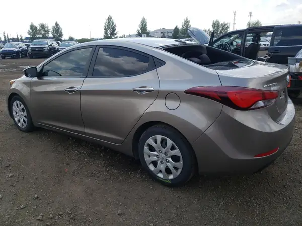 5NPDH4AE4GH656713 2016 HYUNDAI ELANTRA - Image 2