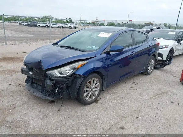 5NPDH4AE4GH657442 2016 HYUNDAI ELANTRA - Image 2