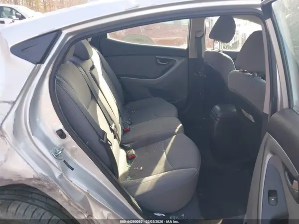 5NPDH4AE4GH659630 2016 HYUNDAI ELANTRA - Image 8