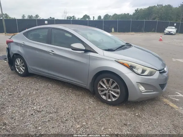 5NPDH4AE4GH659739 2016 HYUNDAI ELANTRA - Image 1