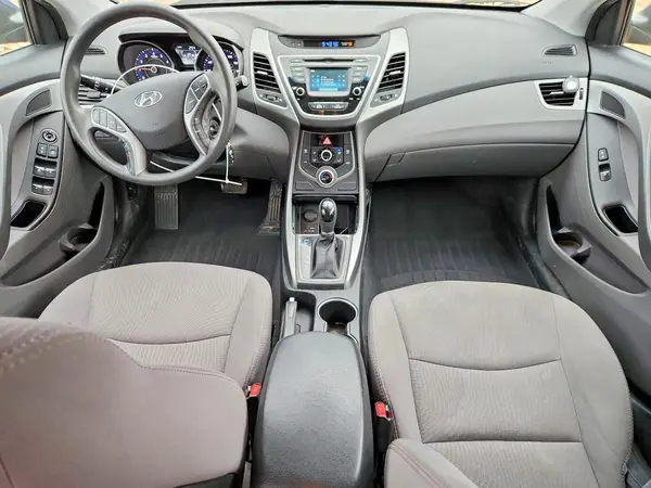 5NPDH4AE4GH662169 2016 HYUNDAI ELANTRA - Image 8
