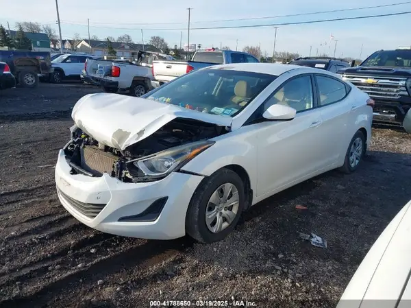 5NPDH4AE4GH664357 2016 HYUNDAI ELANTRA - Image 2
