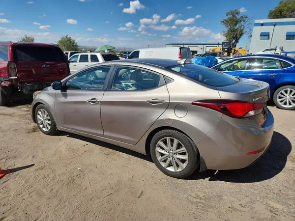 5NPDH4AE4GH666903 2016 HYUNDAI ELANTRA - Image 2