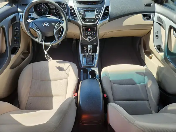 5NPDH4AE4GH666903 2016 HYUNDAI ELANTRA - Image 8