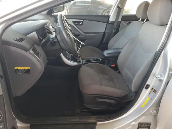 5NPDH4AE4GH667050 2016 HYUNDAI ELANTRA - Image 8