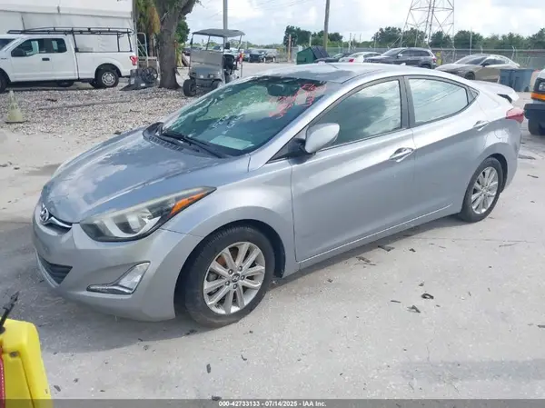 5NPDH4AE4GH667713 2016 HYUNDAI ELANTRA - Image 2