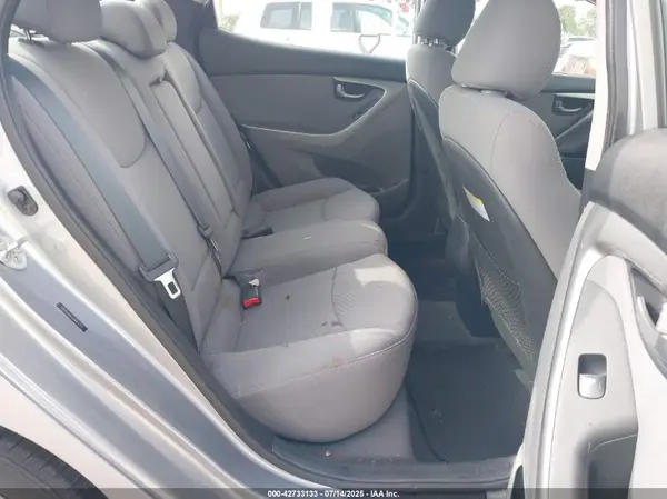 5NPDH4AE4GH667713 2016 HYUNDAI ELANTRA - Image 8