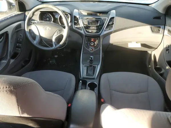 5NPDH4AE4GH667727 2016 HYUNDAI ELANTRA - Image 8