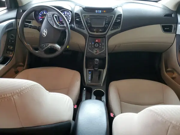 5NPDH4AE4GH673348 2016 HYUNDAI ELANTRA - Image 8