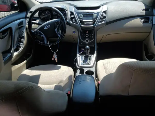 5NPDH4AE4GH674015 2016 HYUNDAI ELANTRA - Image 8