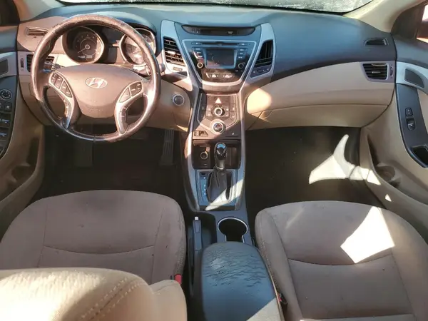 5NPDH4AE4GH675746 2016 HYUNDAI ELANTRA - Image 8