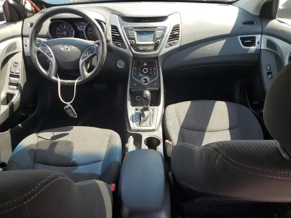 5NPDH4AE4GH675990 2016 HYUNDAI ELANTRA - Image 8