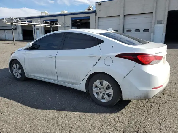 5NPDH4AE4GH676749 2016 HYUNDAI ELANTRA - Image 2