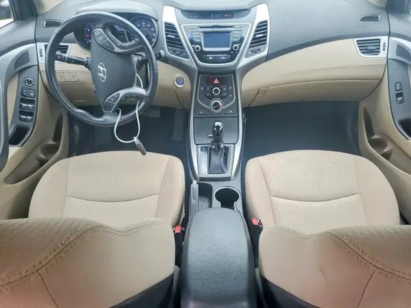 5NPDH4AE4GH677609 2016 HYUNDAI ELANTRA - Image 8