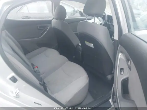 5NPDH4AE4GH680204 2016 HYUNDAI ELANTRA - Image 8