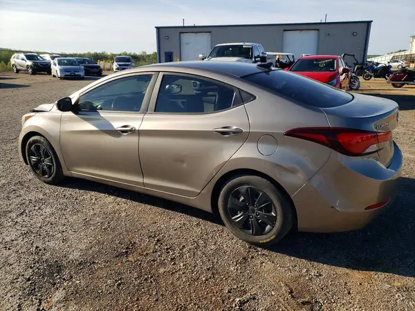 5NPDH4AE4GH680252 2016 HYUNDAI ELANTRA - Image 2