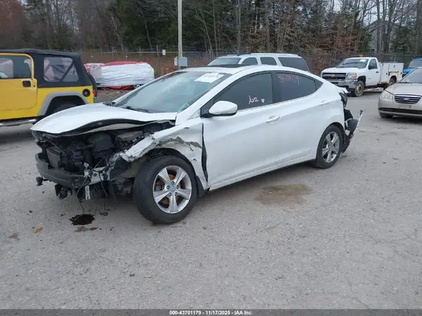 5NPDH4AE4GH681210 2016 HYUNDAI ELANTRA - Image 2