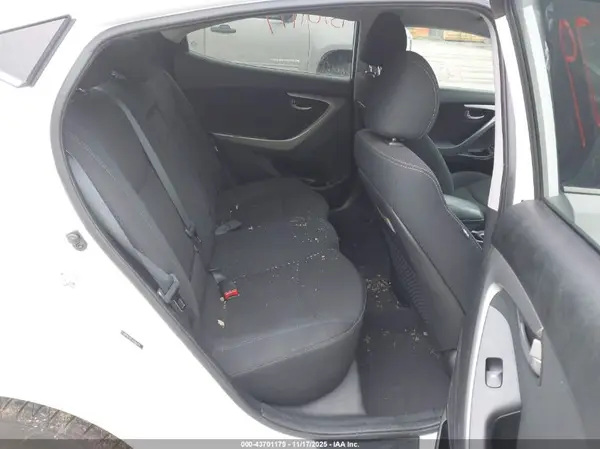 5NPDH4AE4GH681210 2016 HYUNDAI ELANTRA - Image 8