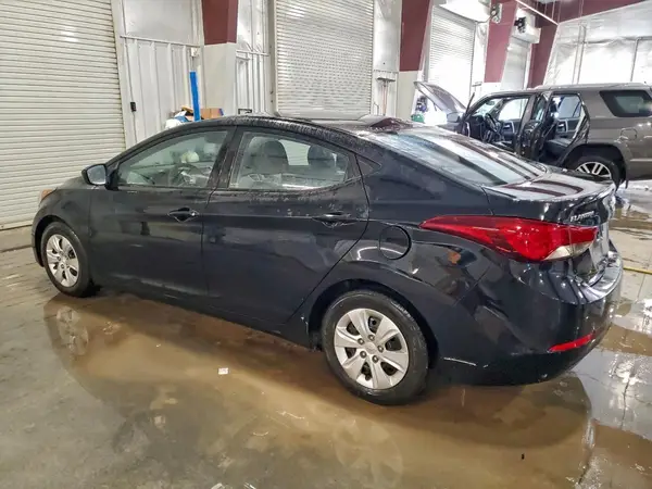 5NPDH4AE4GH681370 2016 HYUNDAI ELANTRA - Image 2