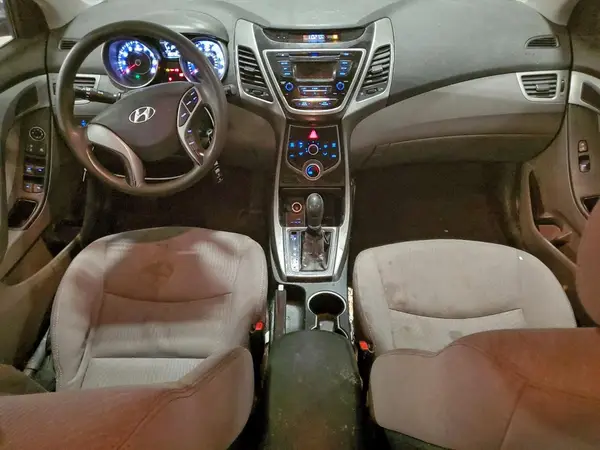 5NPDH4AE4GH681370 2016 HYUNDAI ELANTRA - Image 8