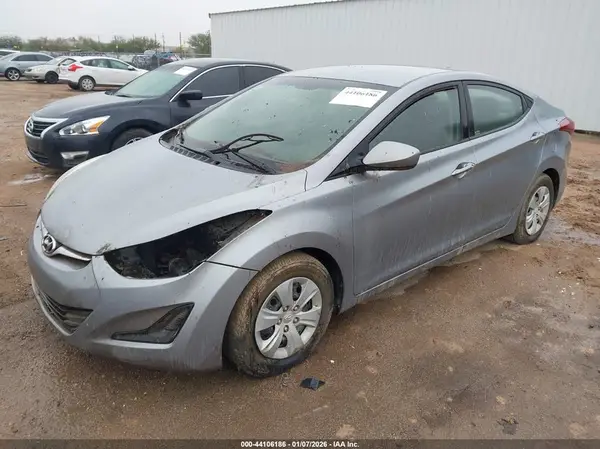 5NPDH4AE4GH681644 2016 HYUNDAI ELANTRA - Image 2