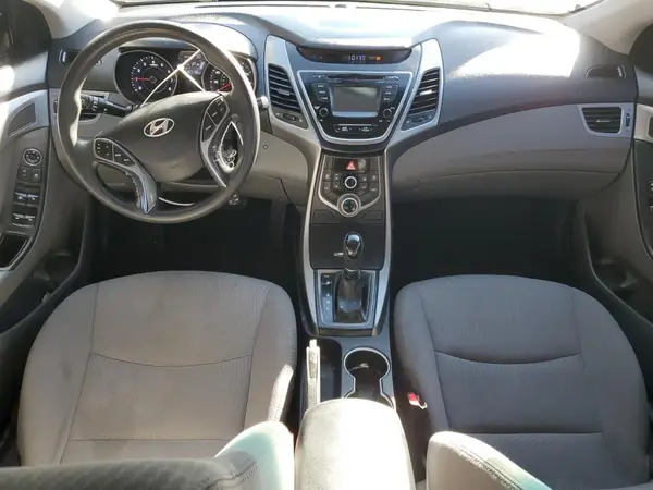 5NPDH4AE4GH681952 2016 HYUNDAI ELANTRA - Image 8