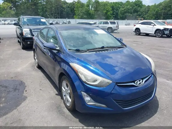 5NPDH4AE4GH682194 2016 HYUNDAI ELANTRA - Image 1