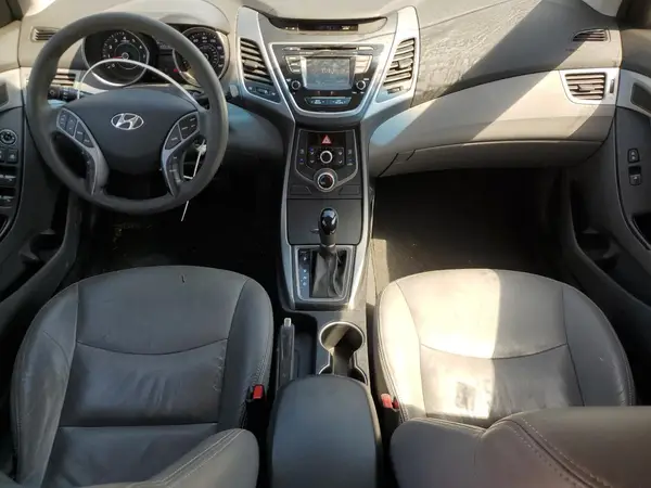 5NPDH4AE4GH683913 2016 HYUNDAI ELANTRA - Image 8