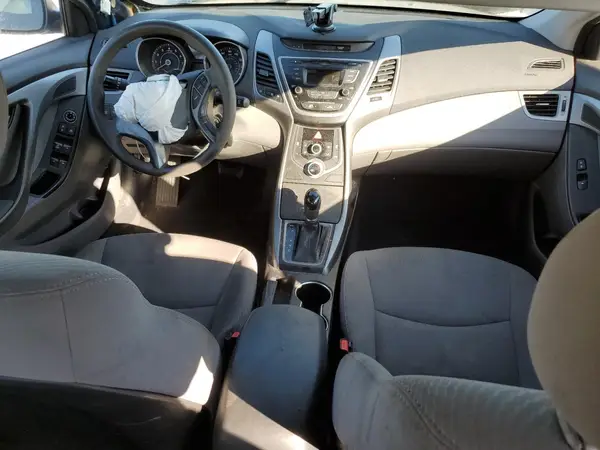 5NPDH4AE4GH684334 2016 HYUNDAI ELANTRA - Image 8