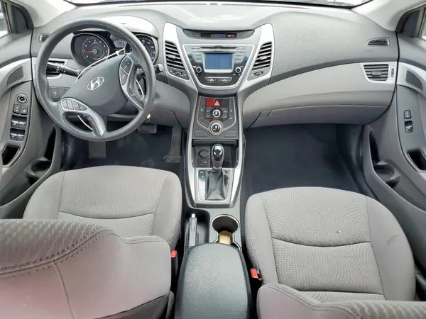 5NPDH4AE4GH684379 2016 HYUNDAI ELANTRA - Image 8