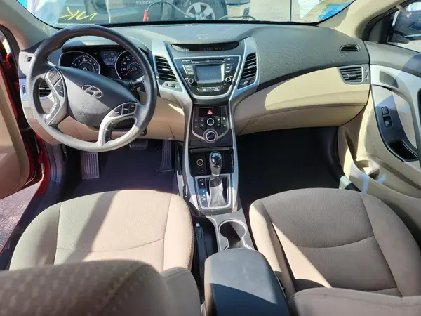 5NPDH4AE4GH684754 2016 HYUNDAI ELANTRA - Image 8