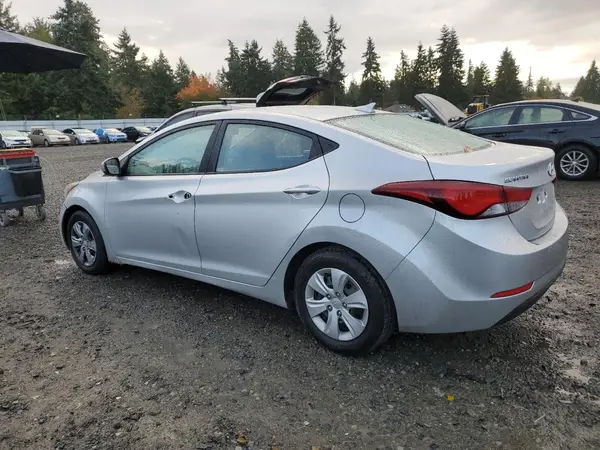 5NPDH4AE4GH686228 2016 HYUNDAI ELANTRA - Image 2