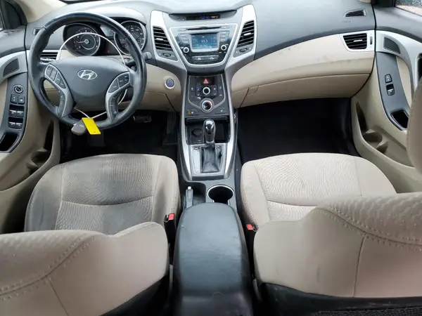 5NPDH4AE4GH686889 2016 HYUNDAI ELANTRA - Image 8