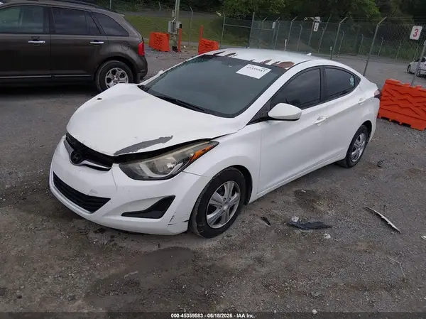 5NPDH4AE4GH690439 2016 HYUNDAI ELANTRA - Image 2