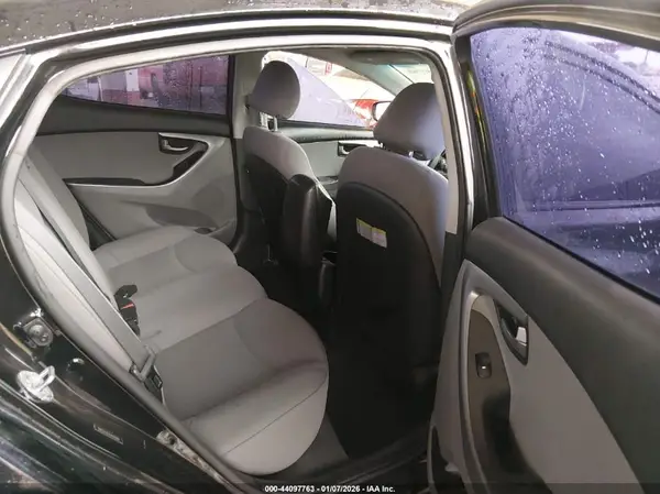 5NPDH4AE4GH690988 2016 HYUNDAI ELANTRA - Image 8