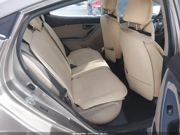 5NPDH4AE4GH693423 2016 HYUNDAI ELANTRA - Image 8