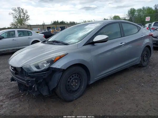 5NPDH4AE4GH695981 2016 HYUNDAI ELANTRA - Image 2