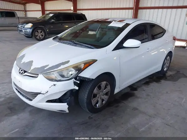 5NPDH4AE4GH696273 2016 HYUNDAI ELANTRA - Image 2