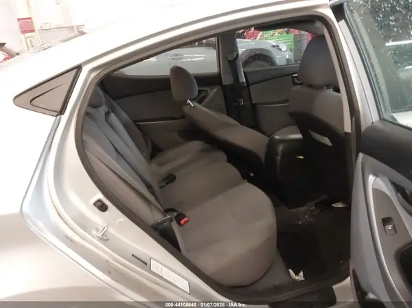 5NPDH4AE4GH697522 2016 HYUNDAI ELANTRA - Image 8