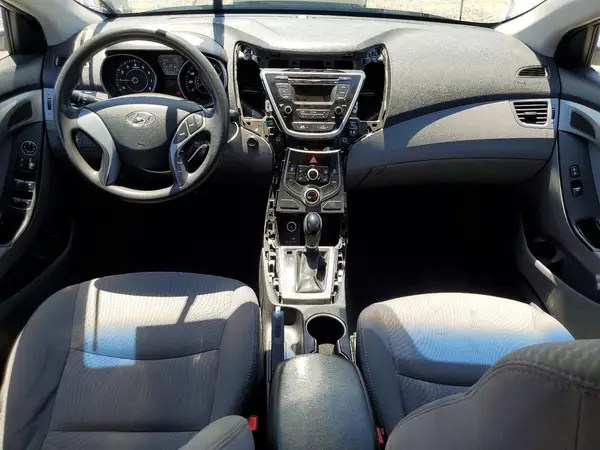 5NPDH4AE4GH698556 2016 HYUNDAI ELANTRA - Image 8