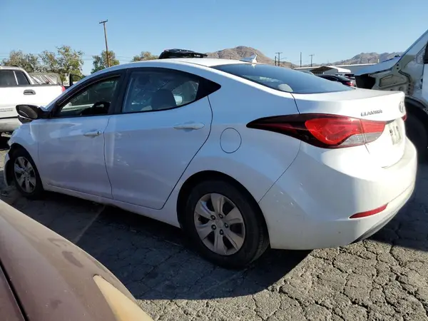 5NPDH4AE4GH698573 2016 HYUNDAI ELANTRA - Image 2