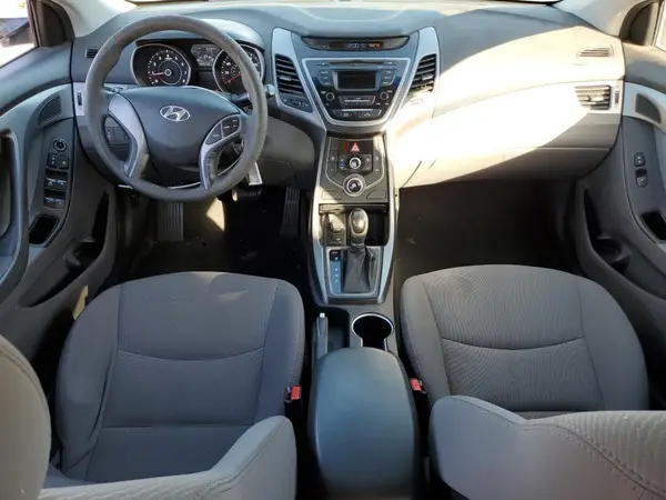 5NPDH4AE4GH698573 2016 HYUNDAI ELANTRA - Image 8
