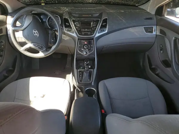5NPDH4AE4GH700208 2016 HYUNDAI ELANTRA - Image 8