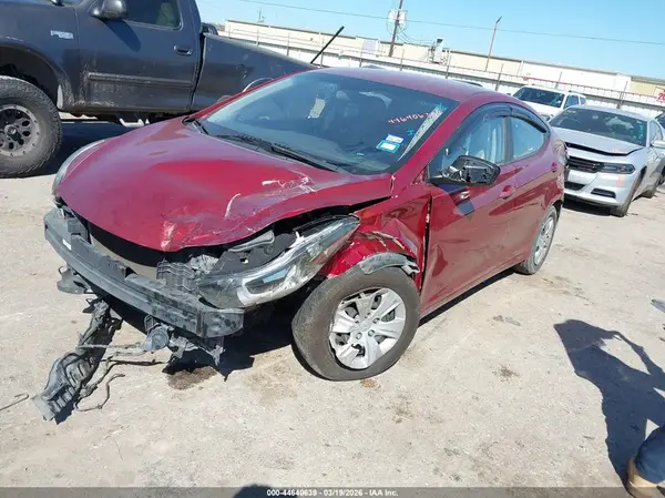 5NPDH4AE4GH700757 2016 HYUNDAI ELANTRA - Image 2
