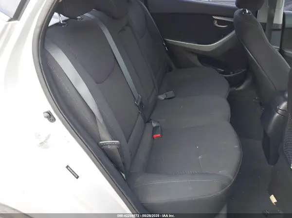 5NPDH4AE4GH700788 2016 HYUNDAI ELANTRA - Image 8