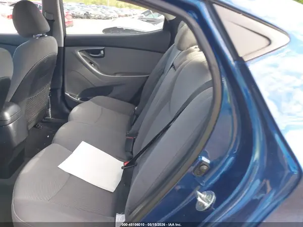 5NPDH4AE4GH701052 2016 HYUNDAI ELANTRA - Image 8