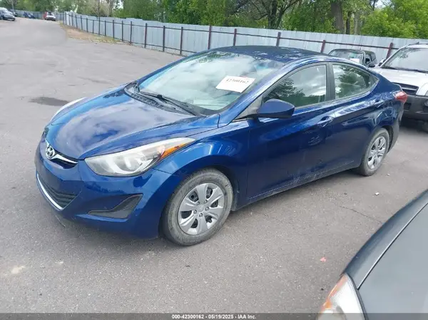 5NPDH4AE4GH702119 2016 HYUNDAI ELANTRA - Image 2