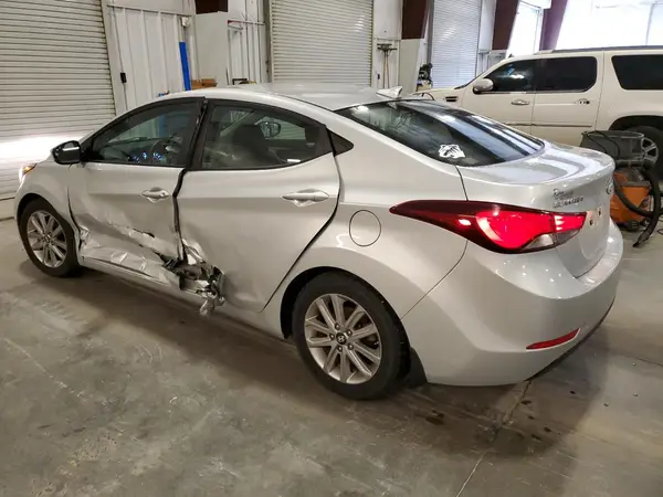 5NPDH4AE4GH704131 2016 HYUNDAI ELANTRA - Image 2