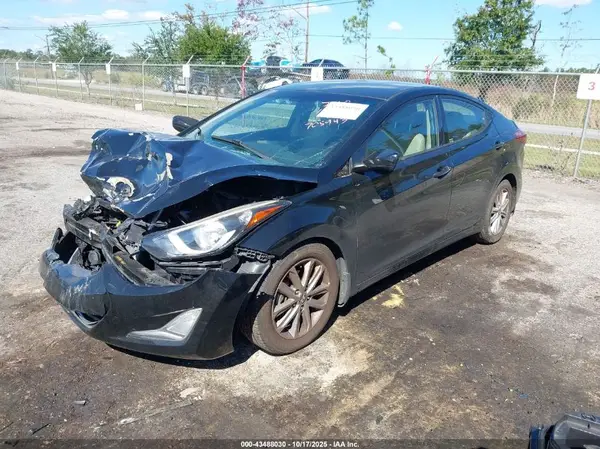 5NPDH4AE4GH705943 2016 HYUNDAI ELANTRA - Image 2