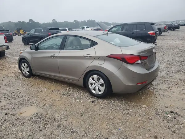 5NPDH4AE4GH706381 2016 HYUNDAI ELANTRA - Image 2